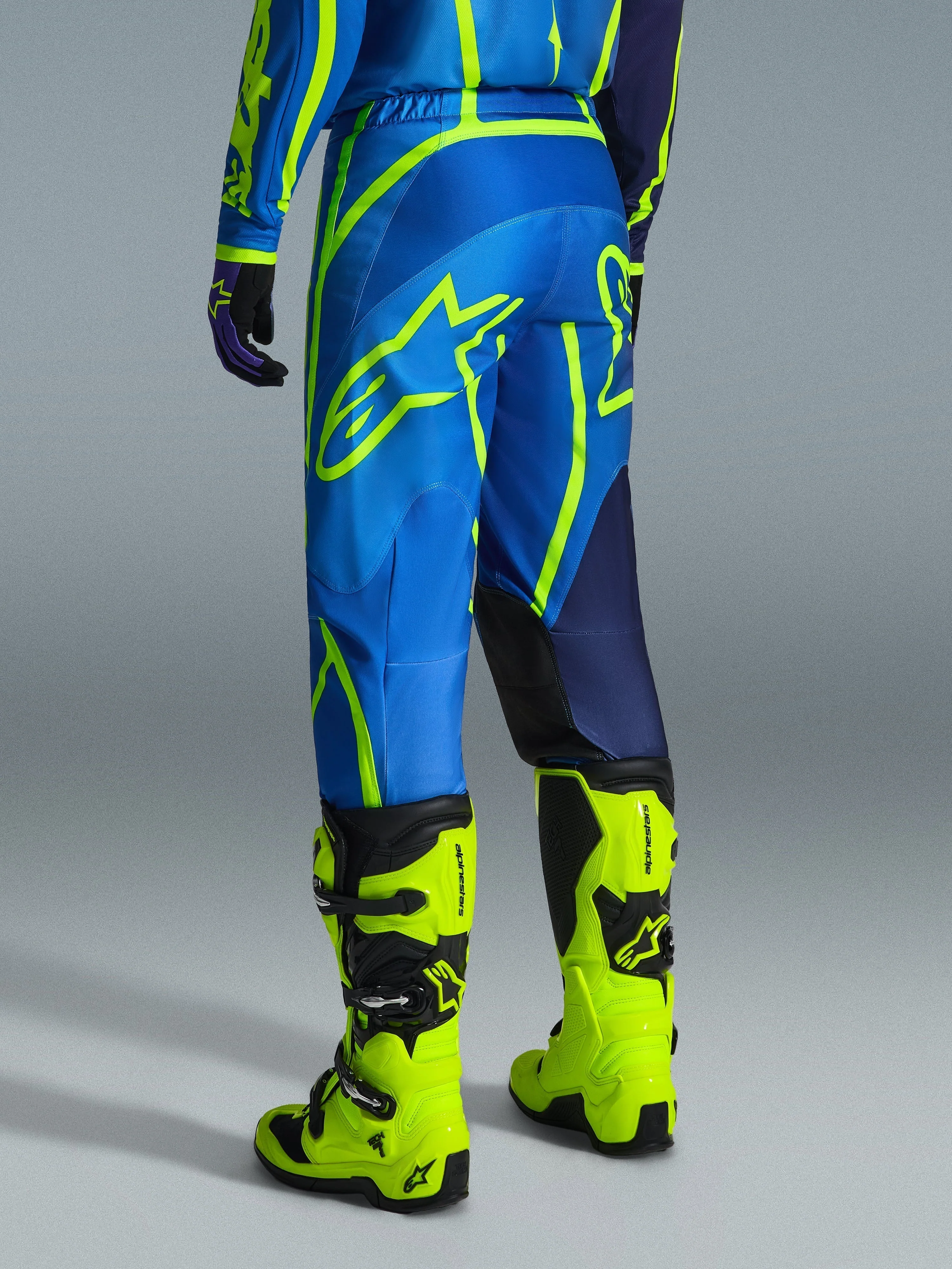 2026 Fluid Apex Pants - Image 2