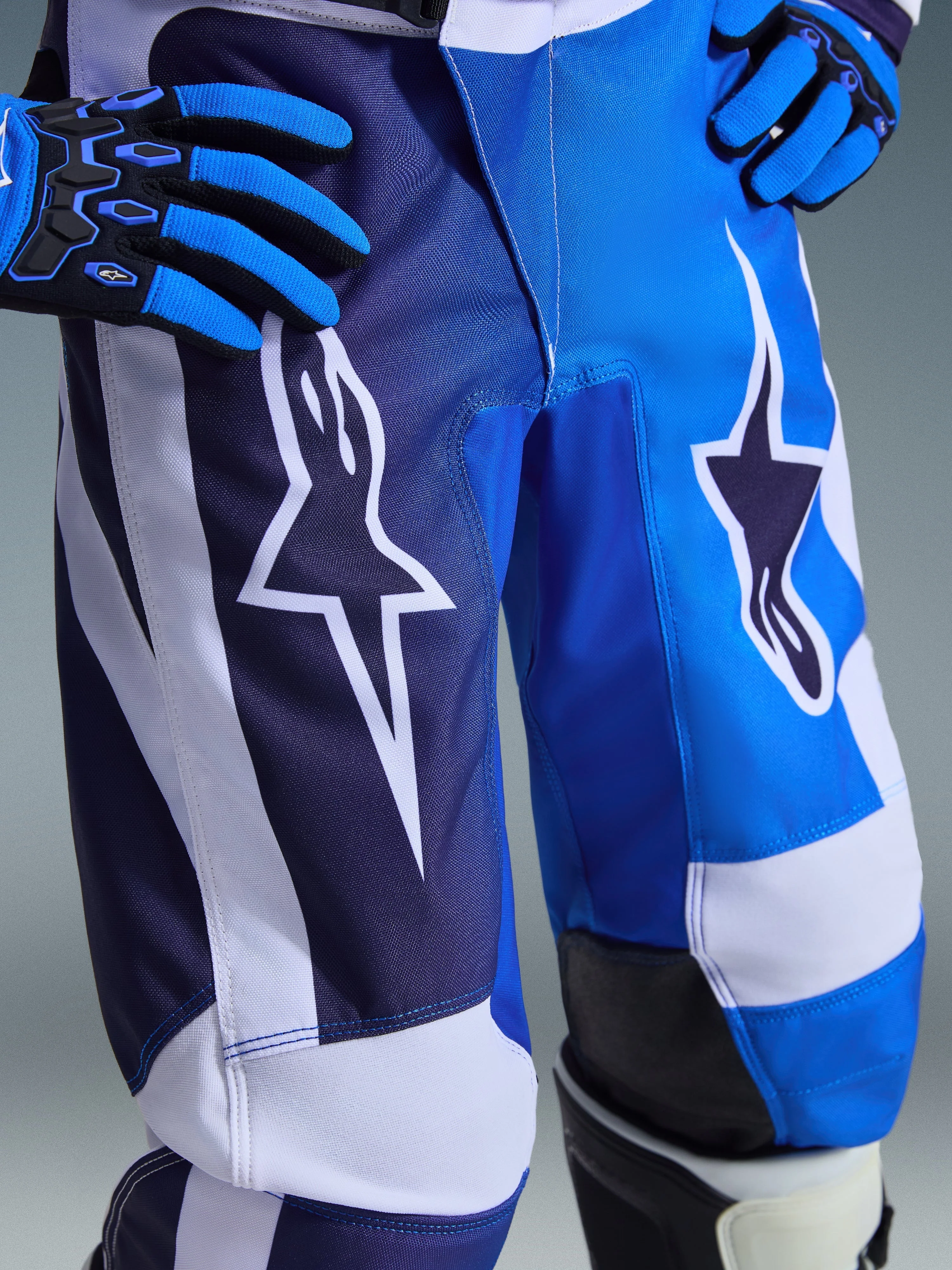 2026 Youth Fluid Portl Pants - Image 4